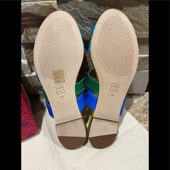 NEW, Tory Burch, Kira toe ring leather sandals - Picture 6 of 7